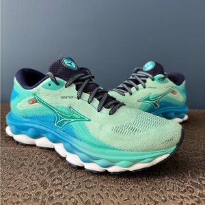 Mizuno Women's Wave Sky Running Shoes - Aqua and Navy